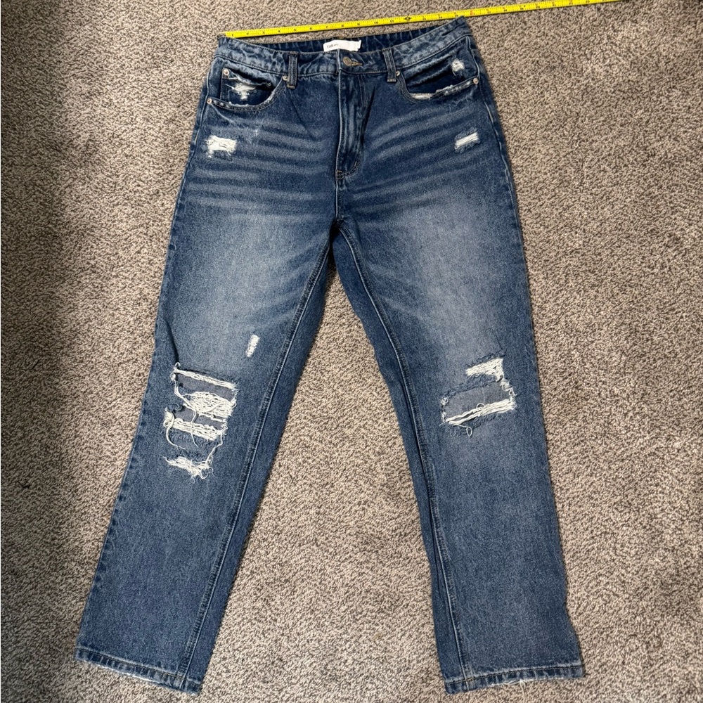 TNR Distressed Straight Women's Jeans